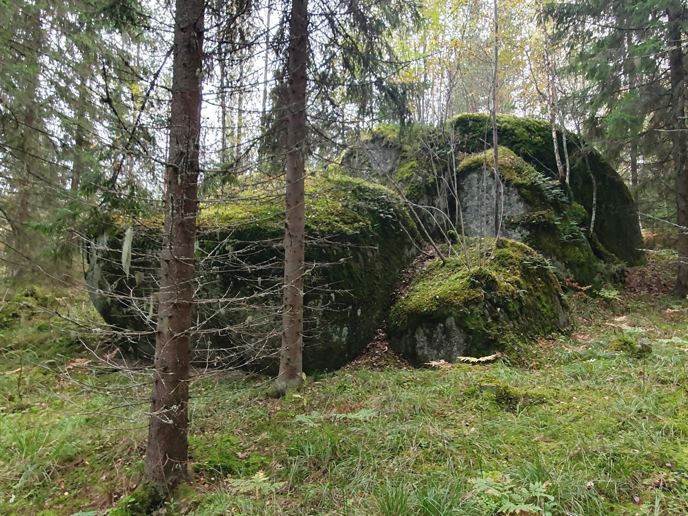 Devil's Gate – Kaperinlinna Rock Formation